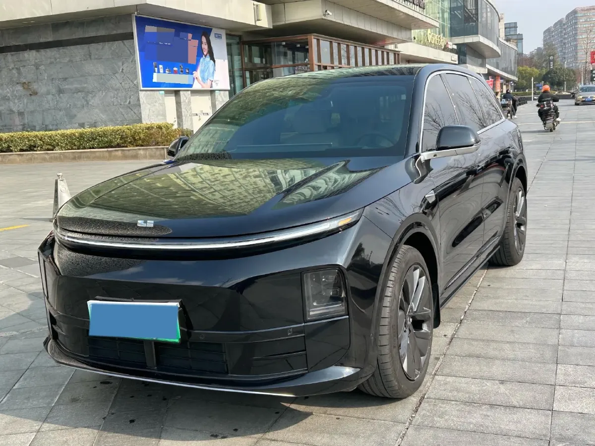 2025 Li L7 Range Extended 154HP REEV,autocango,china used car exporter,china ev exporter,chinese used car exporter,chinese used ev exporter