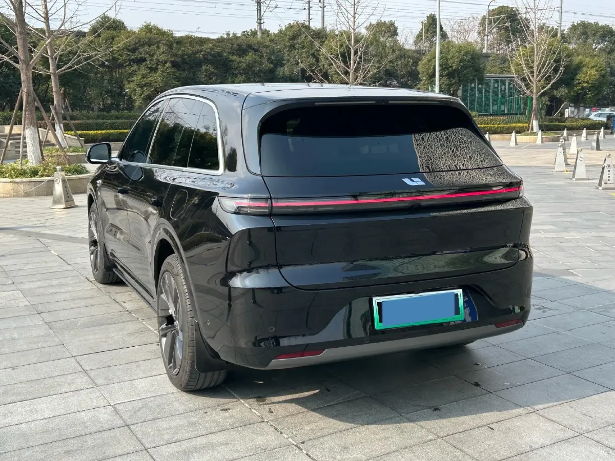 2025 Li L7 Range Extended 154HP REEV,autocango,china used car exporter,china ev exporter,chinese used car exporter,chinese used ev exporter