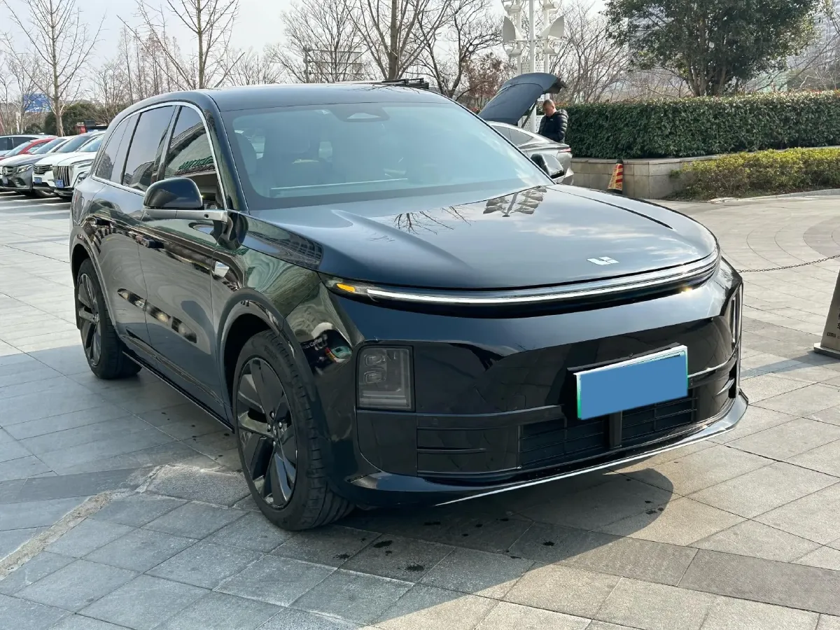 2025 Li L7 Range Extended 154HP REEV,autocango,china used car exporter,china ev exporter,chinese used car exporter,chinese used ev exporter