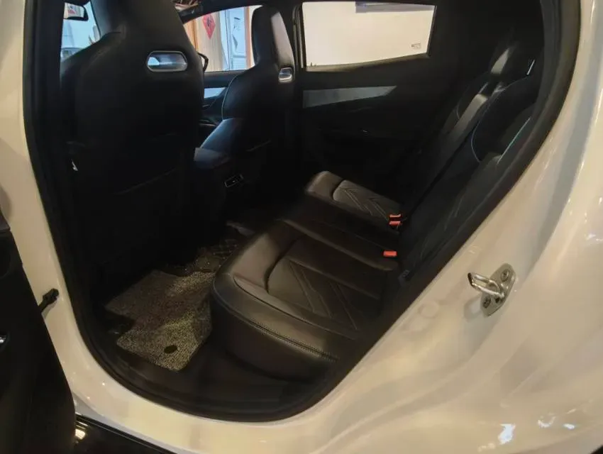 2023 ChangAn UNI-T 1.5T 188HP L4 7DCT,autocango,china used car exporter,china ev exporter,chinese used car exporter,chinese used ev exporter