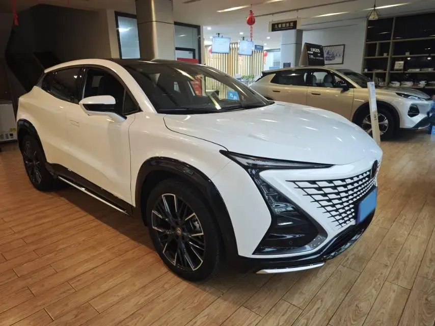 2023 ChangAn UNI-T 1.5T 188HP L4 7DCT,autocango,china used car exporter,china ev exporter,chinese used car exporter,chinese used ev exporter