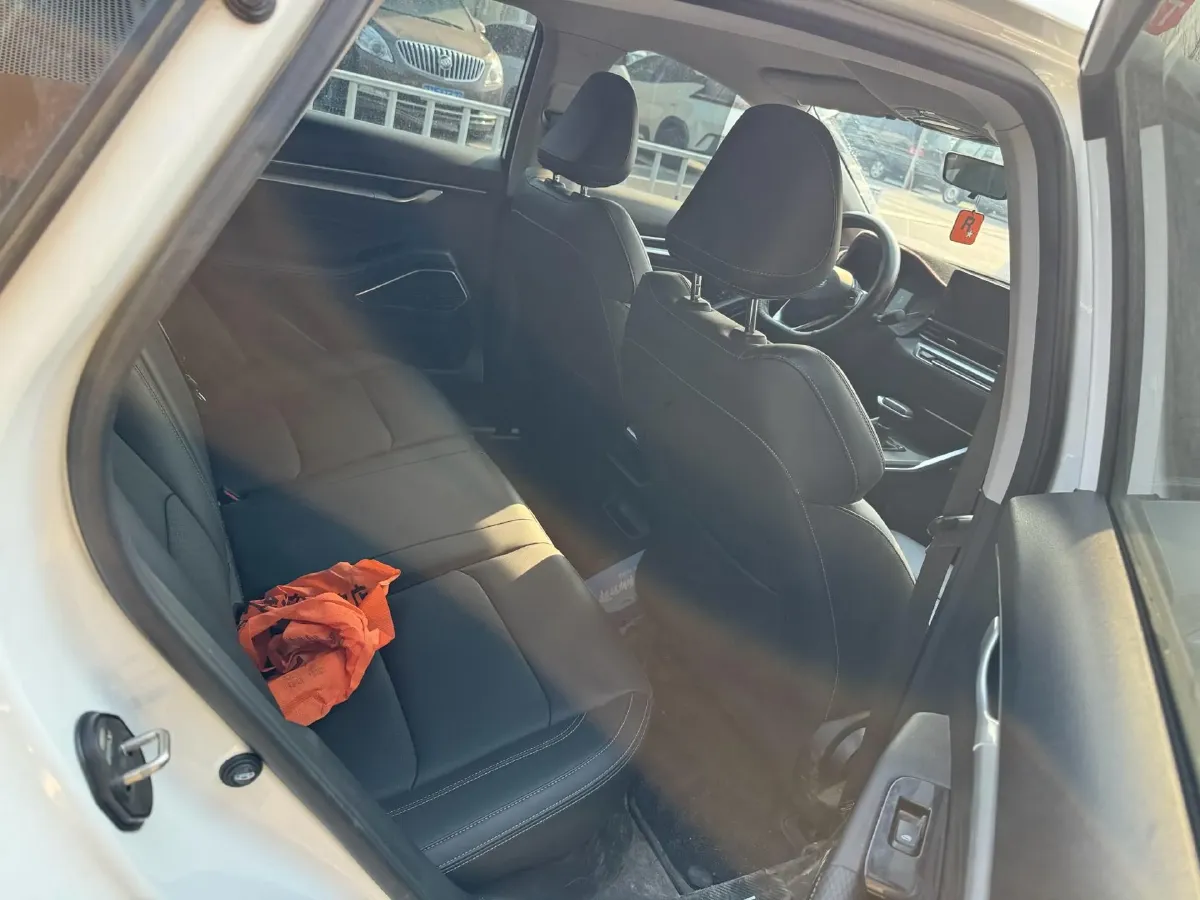 2022 Geely Emgrand 1.5L 114HP L4 CVT,autocango,china used car exporter,china ev exporter,chinese used car exporter,chinese used ev exporter