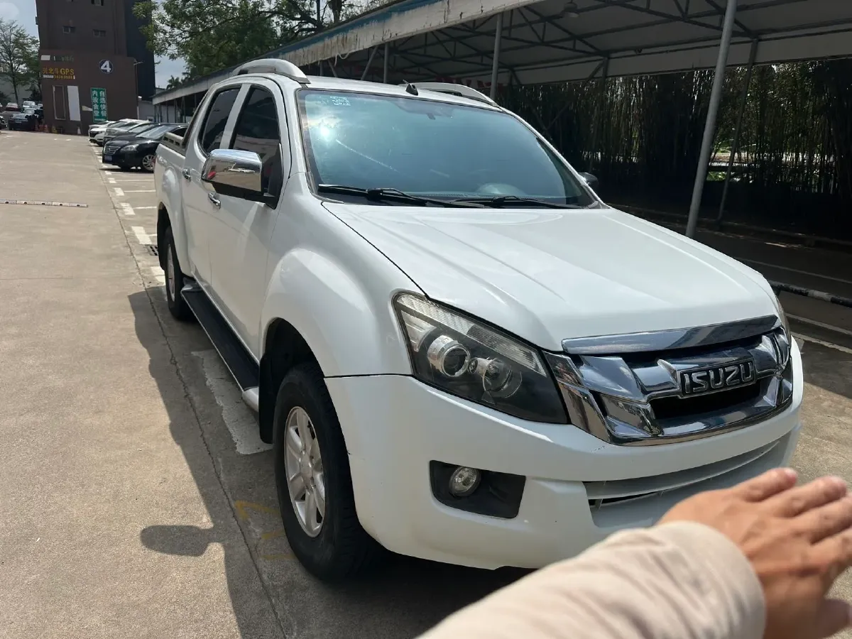 2018 Isuzu D-MAX 3.0T 177HP L4 6AT,autocango,china used car exporter,china ev exporter,chinese used car exporter,chinese used ev exporter