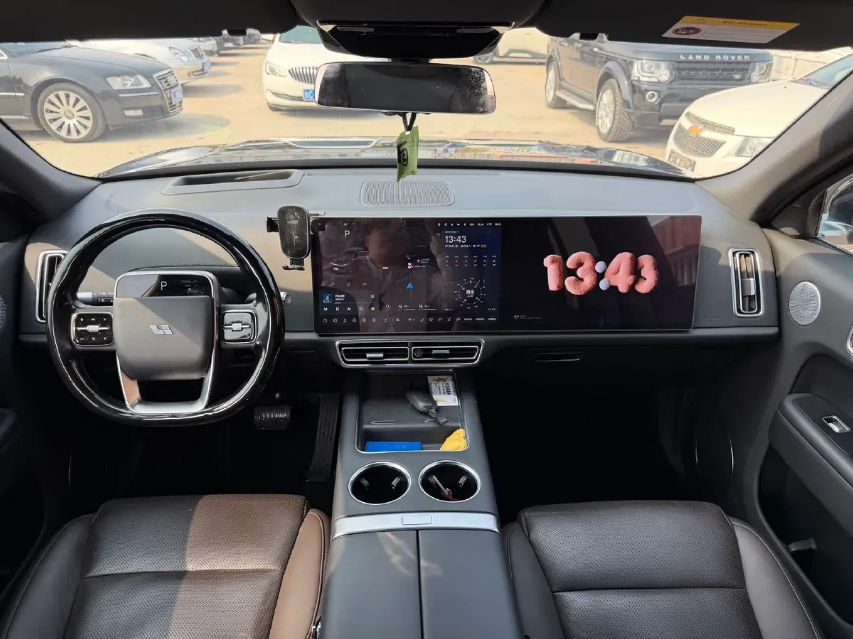 2023 Li L8 Range Extended 154HP REEV 40.9KWH,autocango,china used car exporter,china ev exporter,chinese used car exporter,chinese used ev exporter