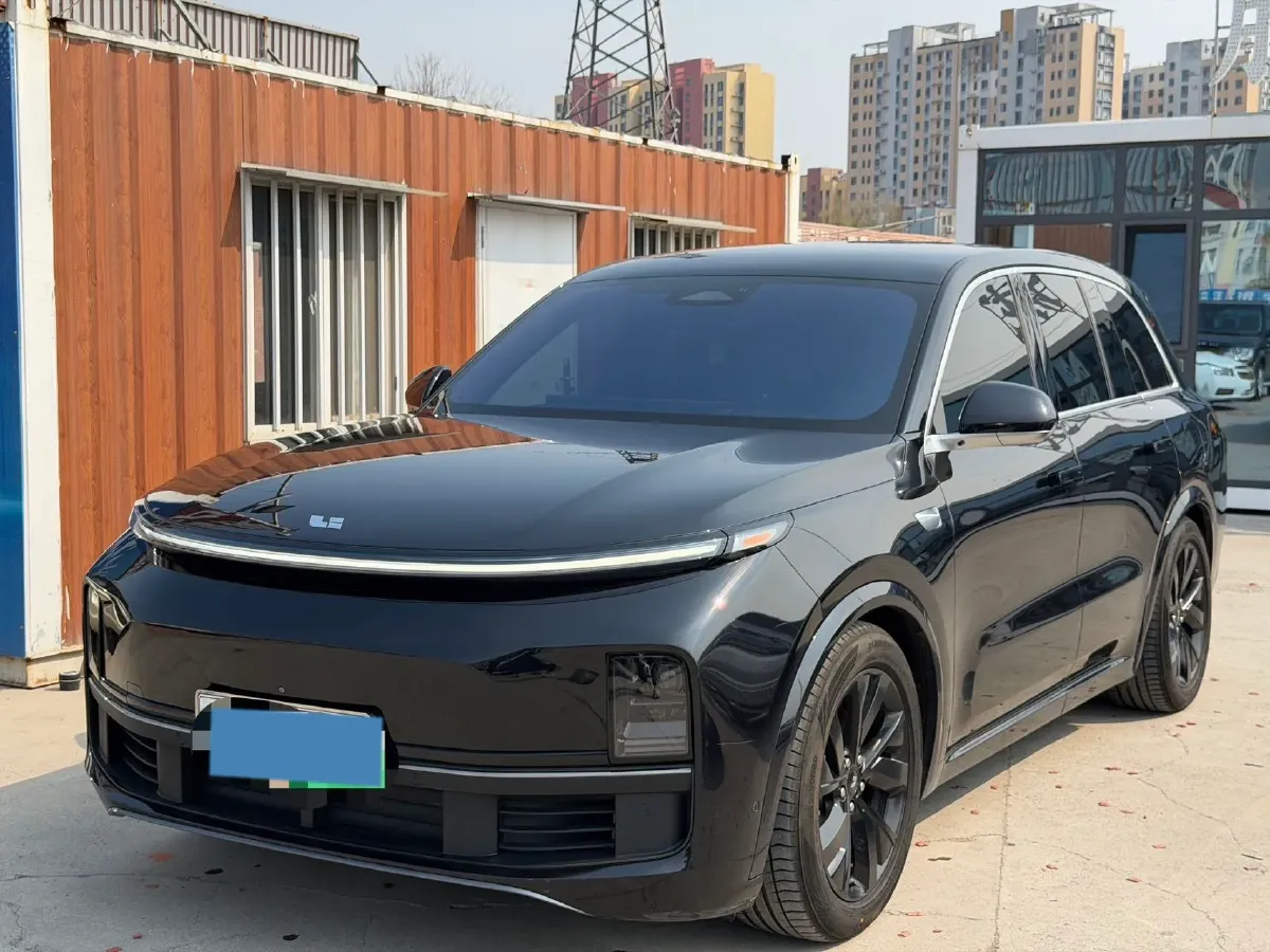 2023 Li L8 Range Extended 154HP REEV 40.9KWH,autocango,china used car exporter,china ev exporter,chinese used car exporter,chinese used ev exporter