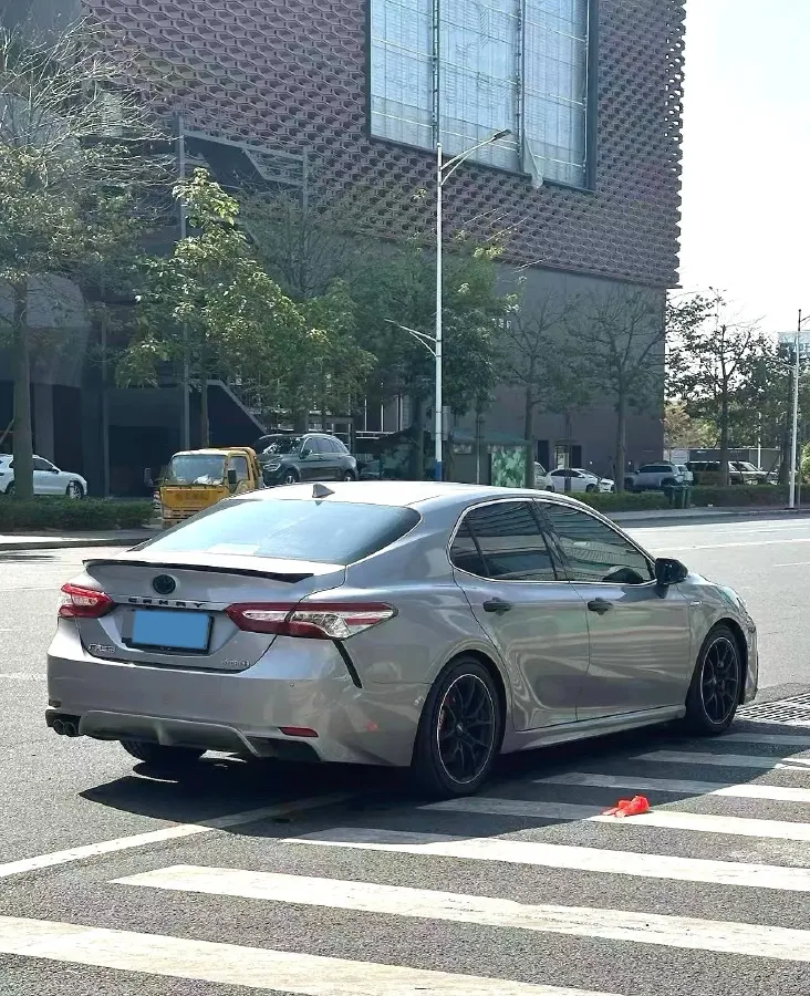 2023 Toyota Camry 2.5L 178HP L4 E-CVT Hybrid,autocango,china used car exporter,china ev exporter,chinese used car exporter,chinese used ev exporter