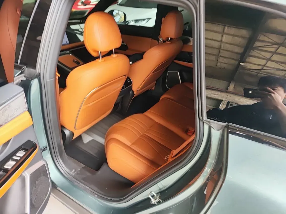 2024 Xpeng G9 BEV 98KWH,autocango,china used car exporter,china ev exporter,chinese used car exporter,chinese used ev exporter