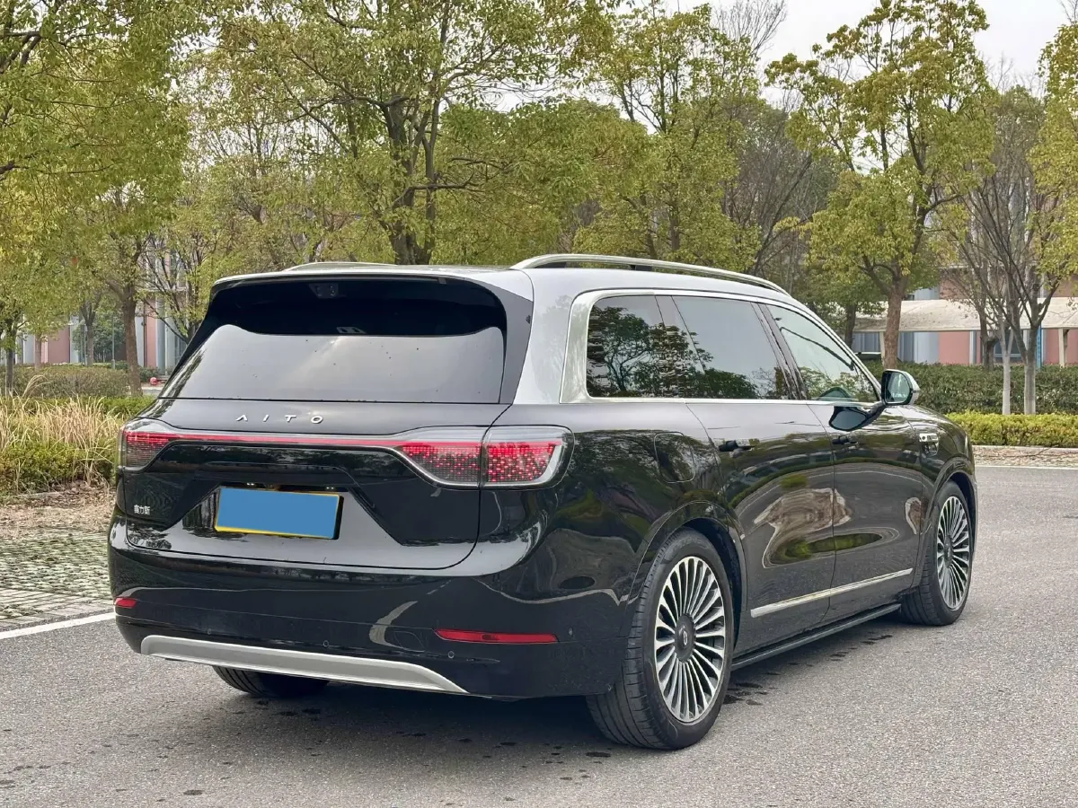 2025 AITO AITO M9 REEV 160HP REEV 52KWH,autocango,china used car exporter,china ev exporter,chinese used car exporter,chinese used ev exporter