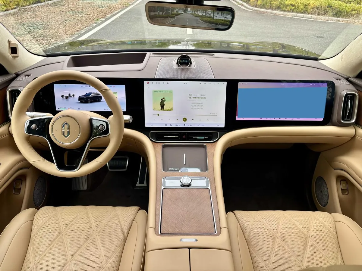 2025 AITO AITO M9 REEV 160HP REEV 52KWH,autocango,china used car exporter,china ev exporter,chinese used car exporter,chinese used ev exporter