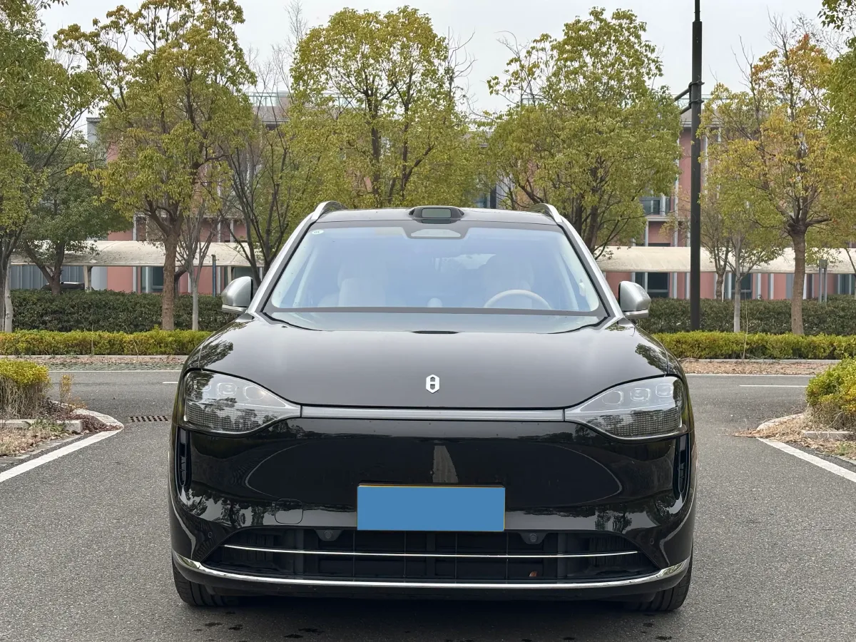 2025 AITO AITO M9 REEV 160HP REEV 52KWH,autocango,china used car exporter,china ev exporter,chinese used car exporter,chinese used ev exporter