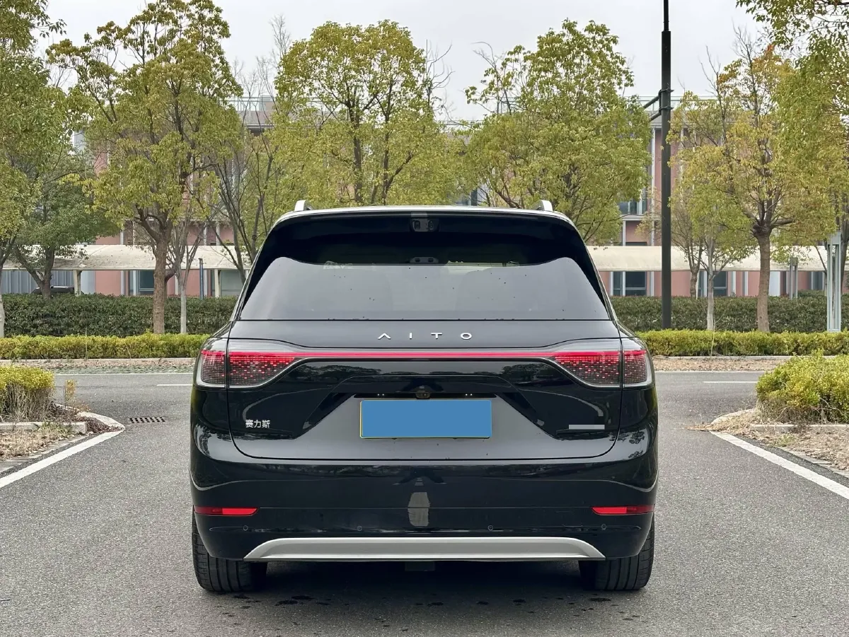 2025 AITO AITO M9 REEV 160HP REEV 52KWH,autocango,china used car exporter,china ev exporter,chinese used car exporter,chinese used ev exporter