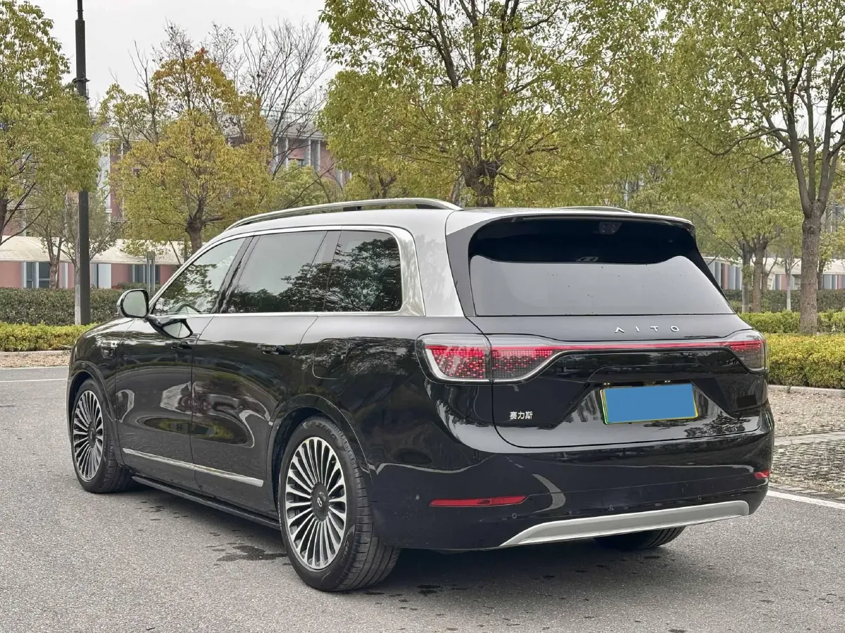 2025 AITO AITO M9 REEV 160HP REEV 52KWH,autocango,china used car exporter,china ev exporter,chinese used car exporter,chinese used ev exporter