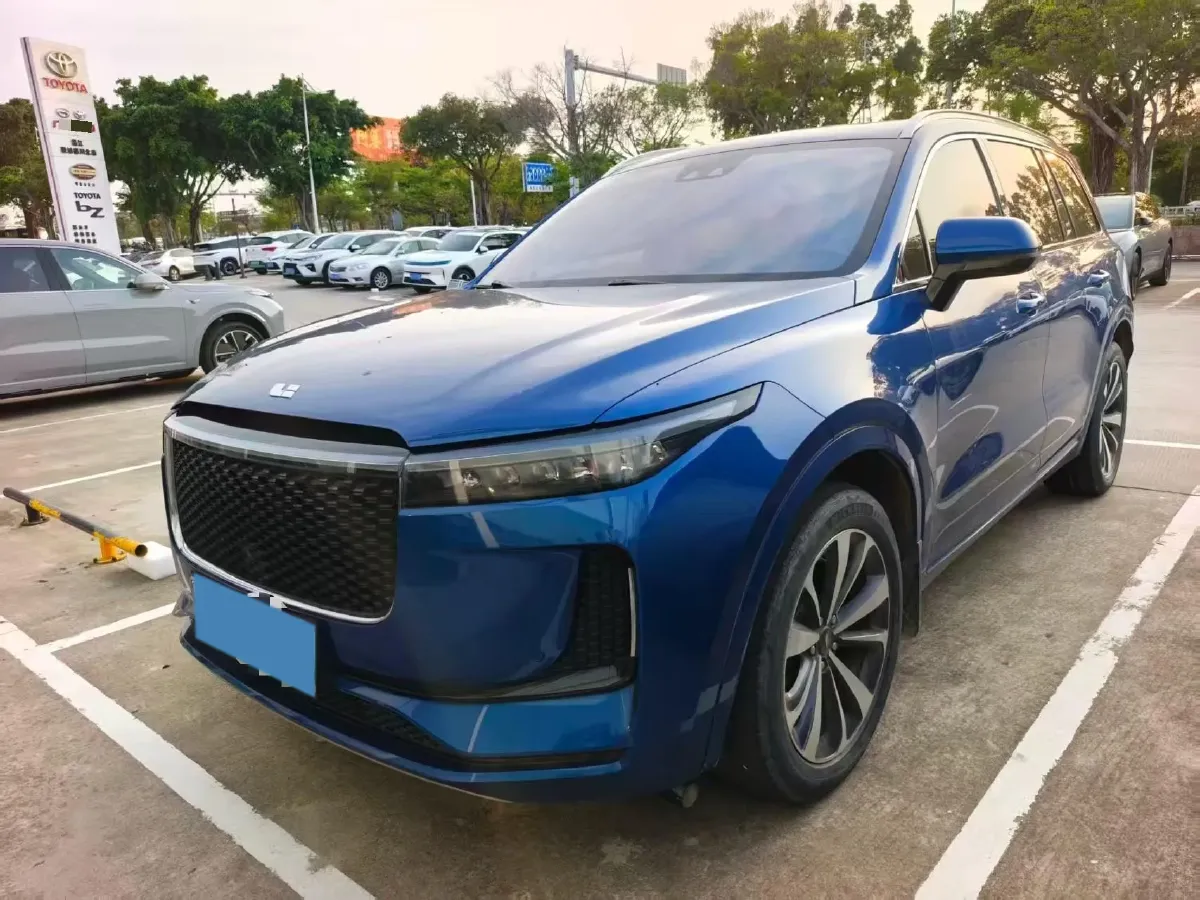 2020 Li ONE Range Extended 131HP REEV 40.5KWH,autocango,china used car exporter,china ev exporter,chinese used car exporter,chinese used ev exporter