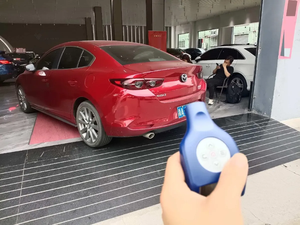2021 Mazda 3 Axela 2.0L 158HP L4 6AT,autocango,china used car exporter,china ev exporter,chinese used car exporter,chinese used ev exporter