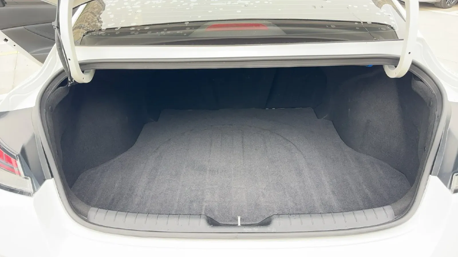 2021 Hyundai Elantra 1.5L 115HP L4 CVT,autocango,china used car exporter,china ev exporter,chinese used car exporter,chinese used ev exporter