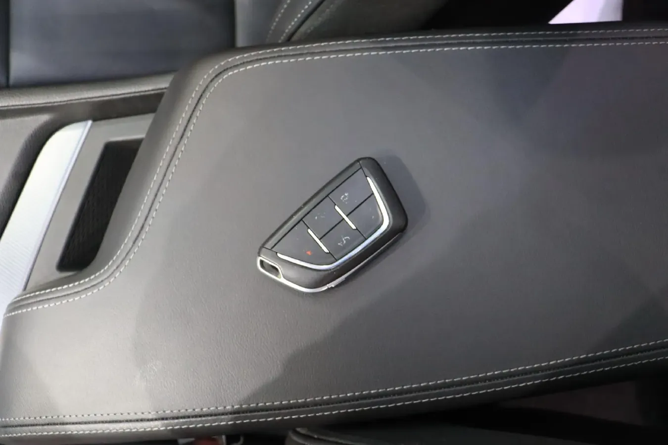 2020 Cadillac CT5 2.0T 241HP L4 10AT,autocango,china used car exporter,china ev exporter,chinese used car exporter,chinese used ev exporter