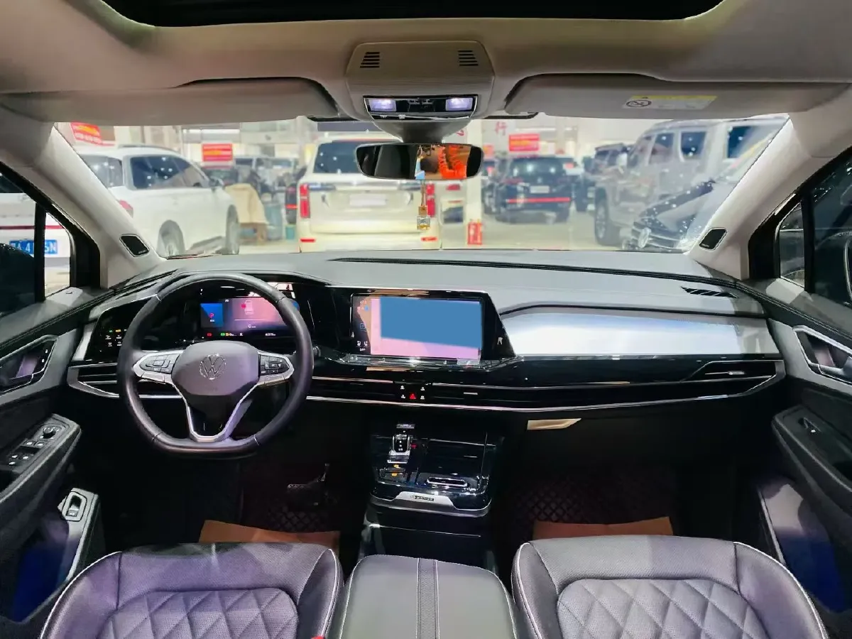 2022 Volkswagen Talagon 2.5T 299HP V6 7DCT,autocango,china used car exporter,china ev exporter,chinese used car exporter,chinese used ev exporter