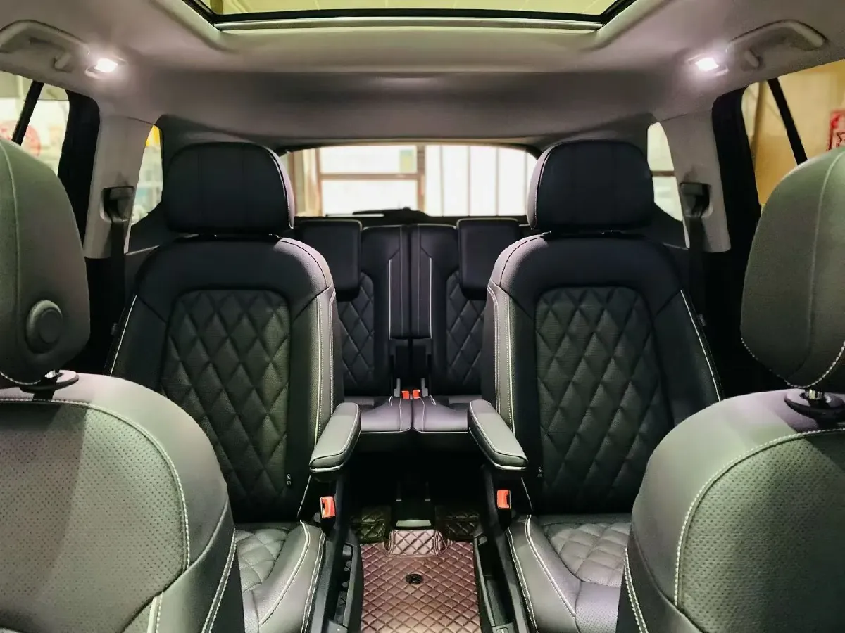 2022 Volkswagen Talagon 2.5T 299HP V6 7DCT,autocango,china used car exporter,china ev exporter,chinese used car exporter,chinese used ev exporter