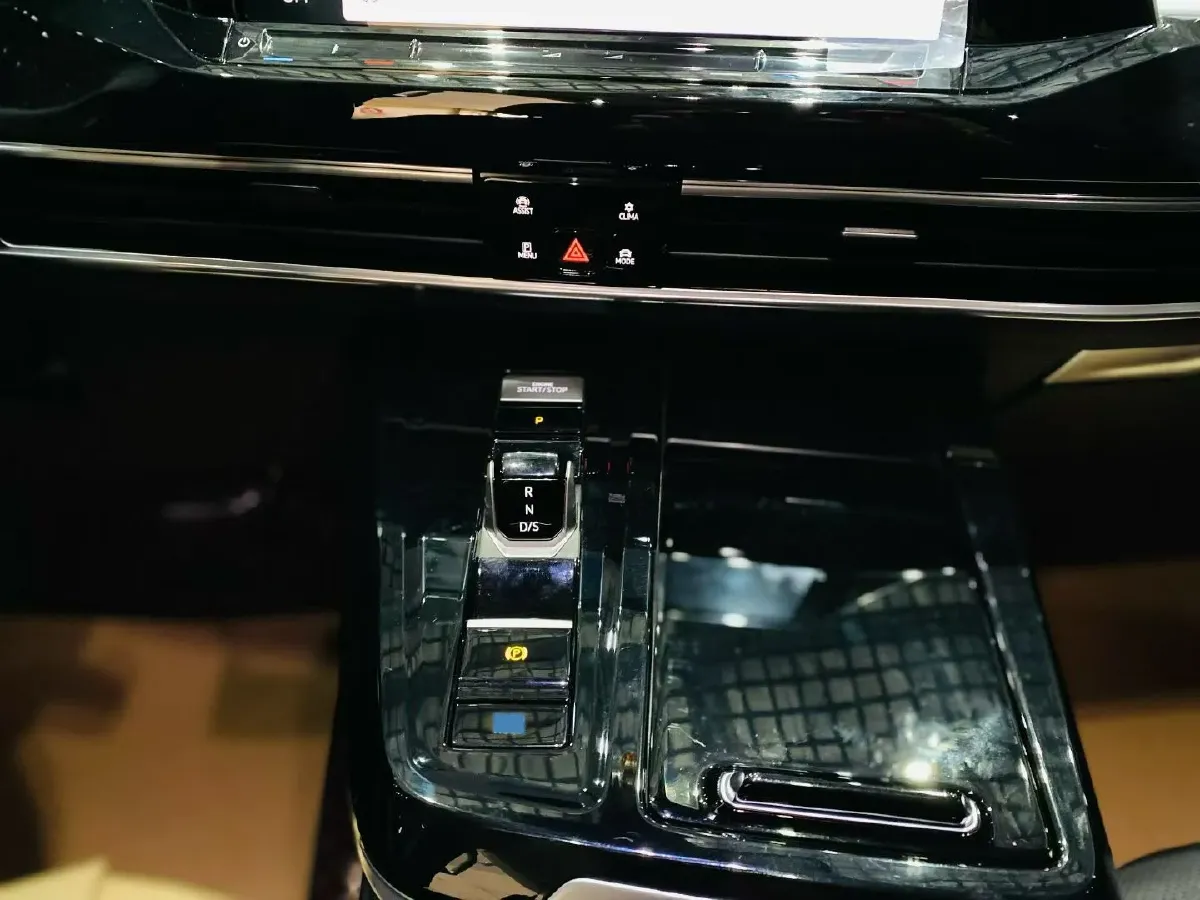 2022 Volkswagen Talagon 2.5T 299HP V6 7DCT,autocango,china used car exporter,china ev exporter,chinese used car exporter,chinese used ev exporter