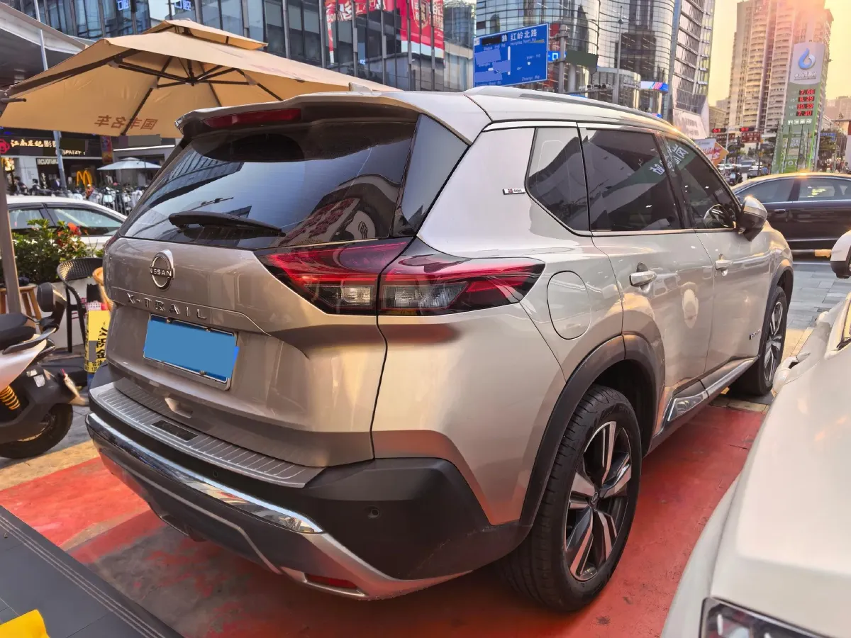 2023 Nissan X-Trail 1.5T 144HP L3 Hybrid,autocango,china used car exporter,china ev exporter,chinese used car exporter,chinese used ev exporter