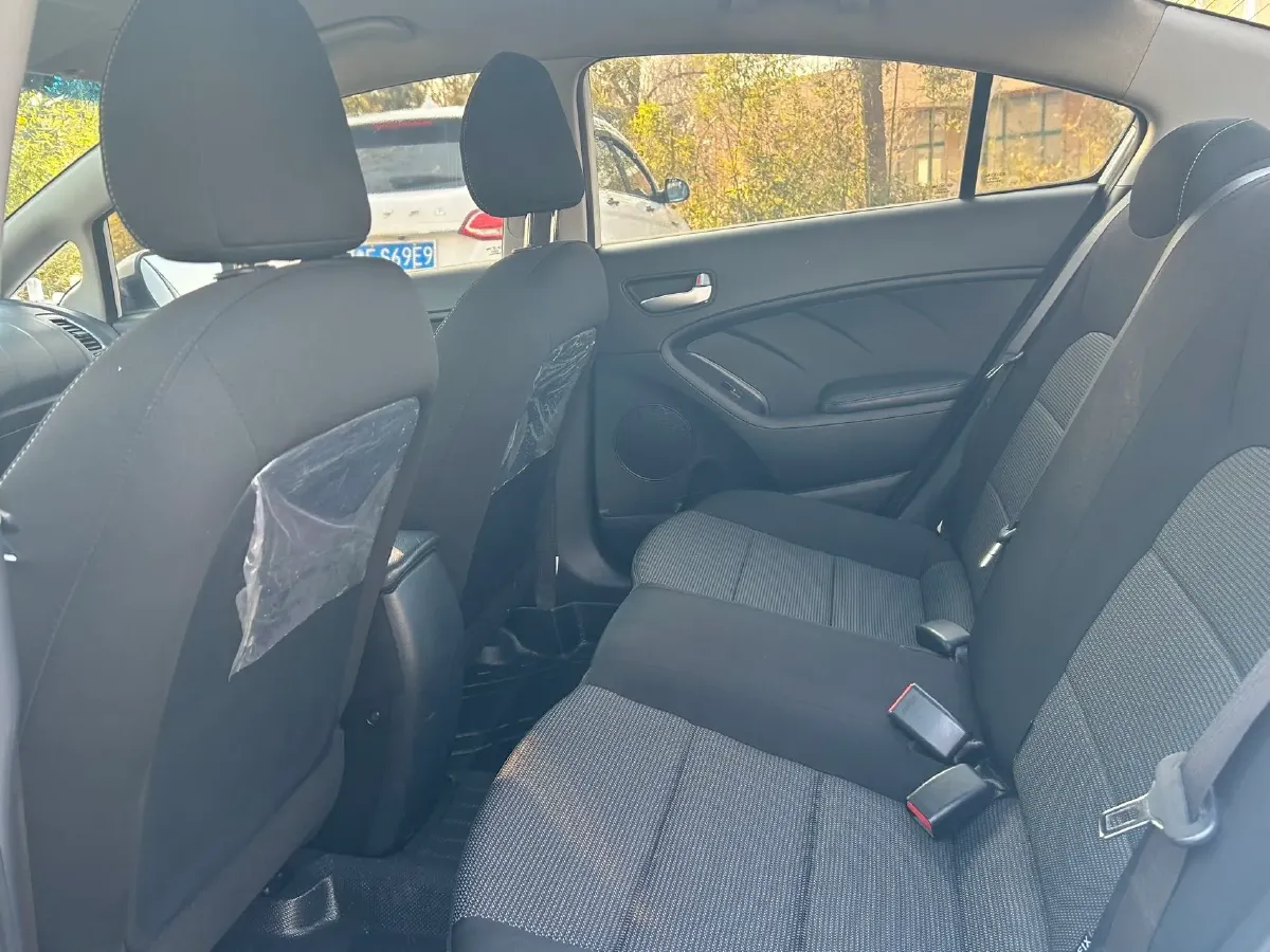 2016 Kia K3 1.6L 128HP L4 6MT,autocango,china used car exporter,china ev exporter,chinese used car exporter,chinese used ev exporter