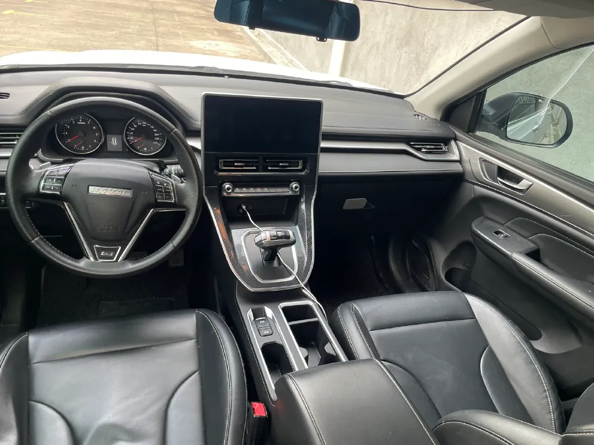 2021 Haval M6 1.5T 150HP L4 7DCT,autocango,china used car exporter,china ev exporter,chinese used car exporter,chinese used ev exporter