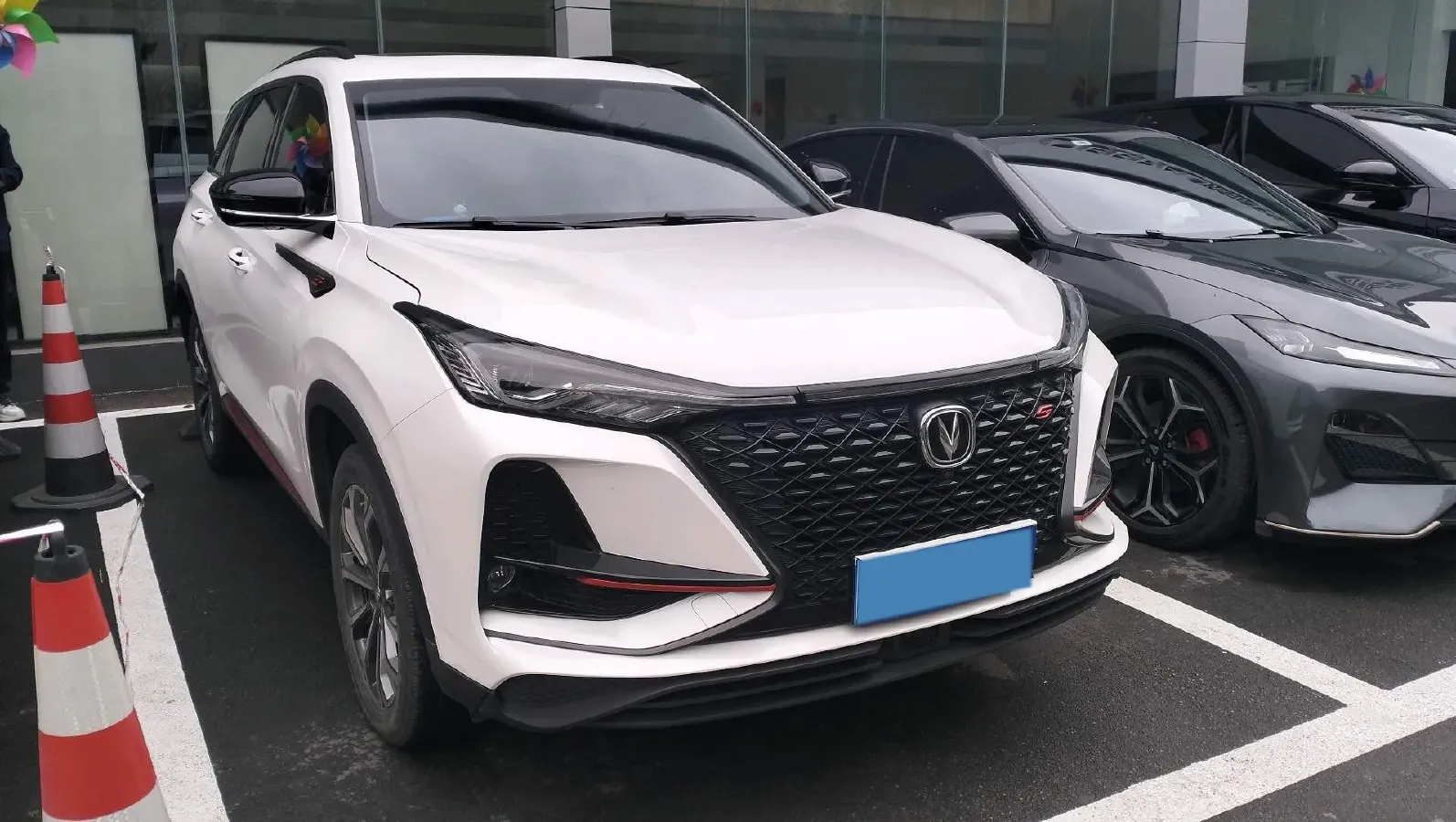 2022 ChangAn CS75 Plus 2.0T 233HP L4 8AT,autocango,china used car exporter,china ev exporter,chinese used car exporter,chinese used ev exporter