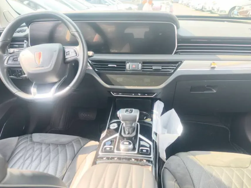 2022 HongQi HS5 2.0T 224HP L4 6AT,autocango,china used car exporter,china ev exporter,chinese used car exporter,chinese used ev exporter