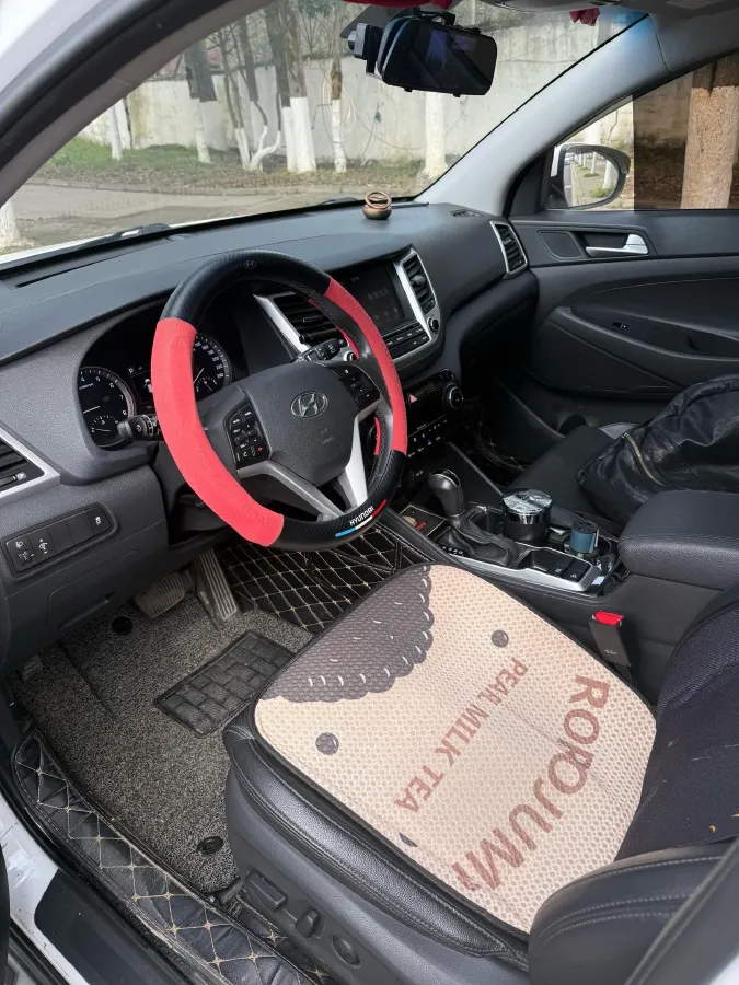 2015 Hyundai Tucson 1.6T 177HP L4 7DCT,autocango,china used car exporter,china ev exporter,chinese used car exporter,chinese used ev exporter