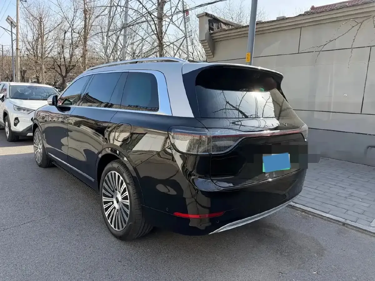 2025 AITO AITO M9 REEV 160HP REEV 52KWH,autocango,china used car exporter,china ev exporter,chinese used car exporter,chinese used ev exporter