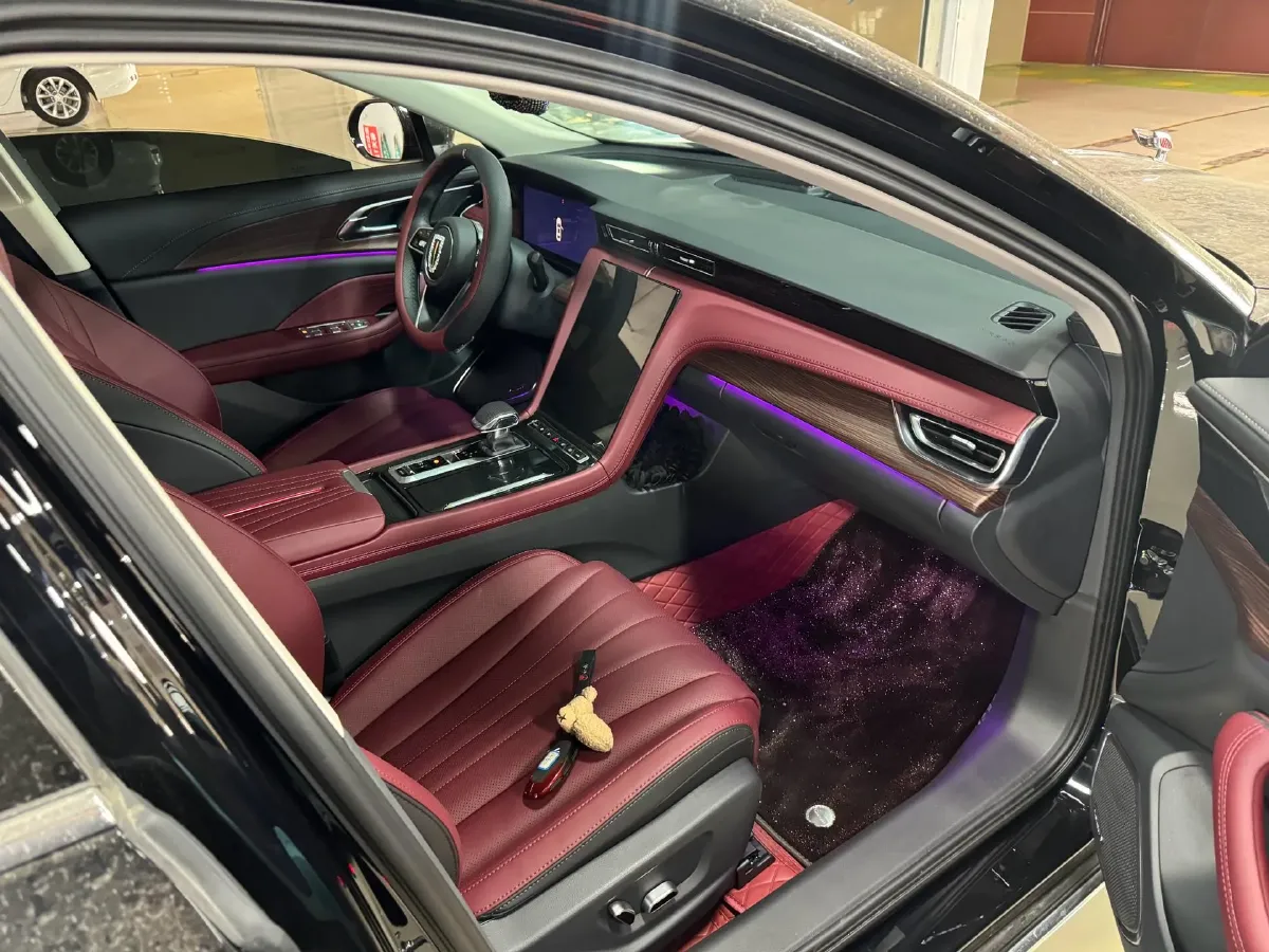 2025 HongQi H5 1.5T 169HP L4 1DHT Hybrid,autocango,china used car exporter,china ev exporter,chinese used car exporter,chinese used ev exporter