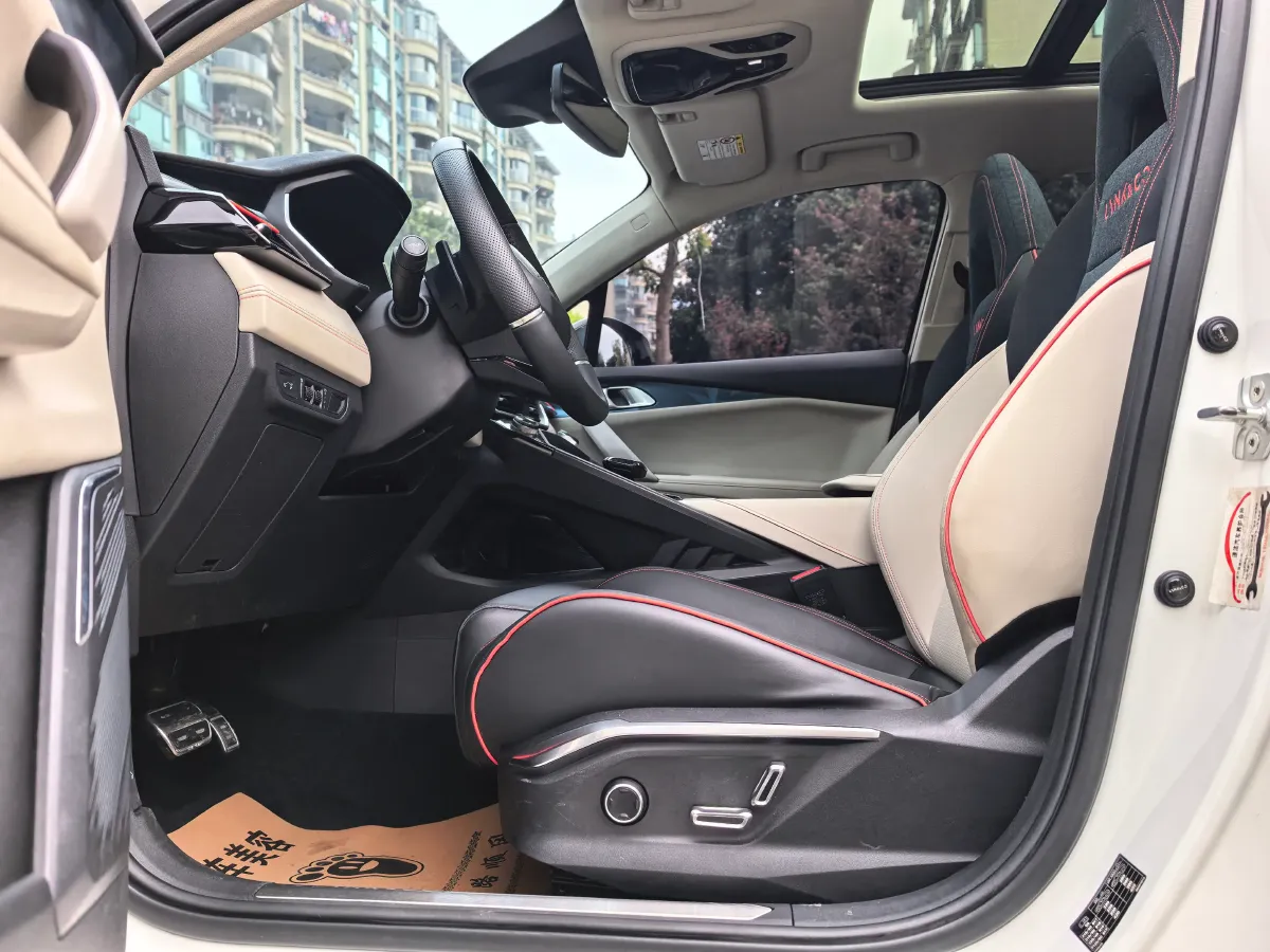 2020 LYNK&CO 06 1.5T 177HP L3 7DCT,autocango,china used car exporter,china ev exporter,chinese used car exporter,chinese used ev exporter