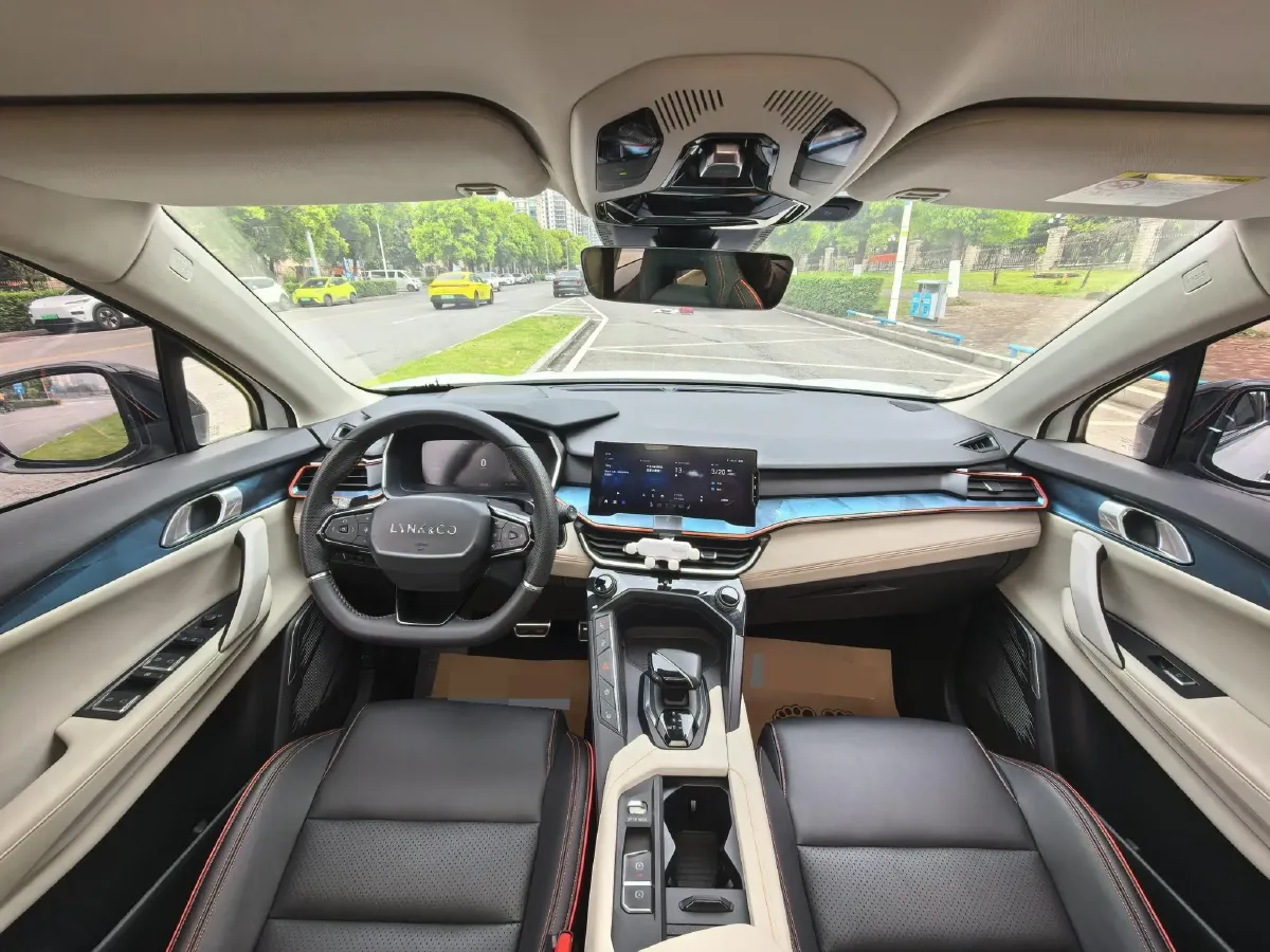 2020 LYNK&CO 06 1.5T 177HP L3 7DCT,autocango,china used car exporter,china ev exporter,chinese used car exporter,chinese used ev exporter