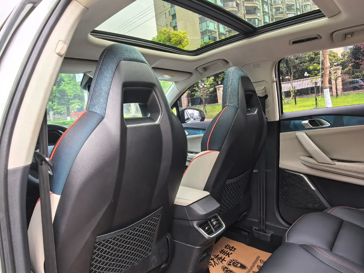 2020 LYNK&CO 06 1.5T 177HP L3 7DCT,autocango,china used car exporter,china ev exporter,chinese used car exporter,chinese used ev exporter