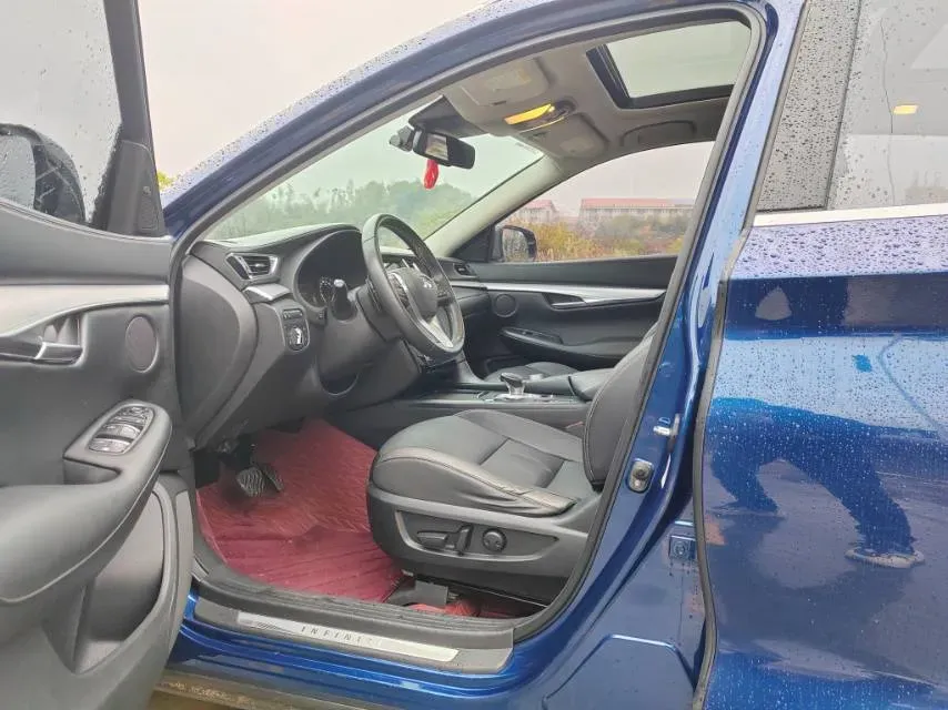 2020 Infiniti QX50 2.0T 272HP L4 CVT,autocango,china used car exporter,china ev exporter,chinese used car exporter,chinese used ev exporter