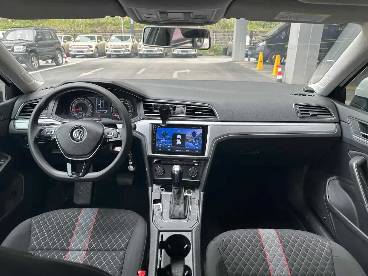 2019 Volkswagen T-Cross 1.4T 150HP L4 7DCT,autocango,china used car exporter,china ev exporter,chinese used car exporter,chinese used ev exporter