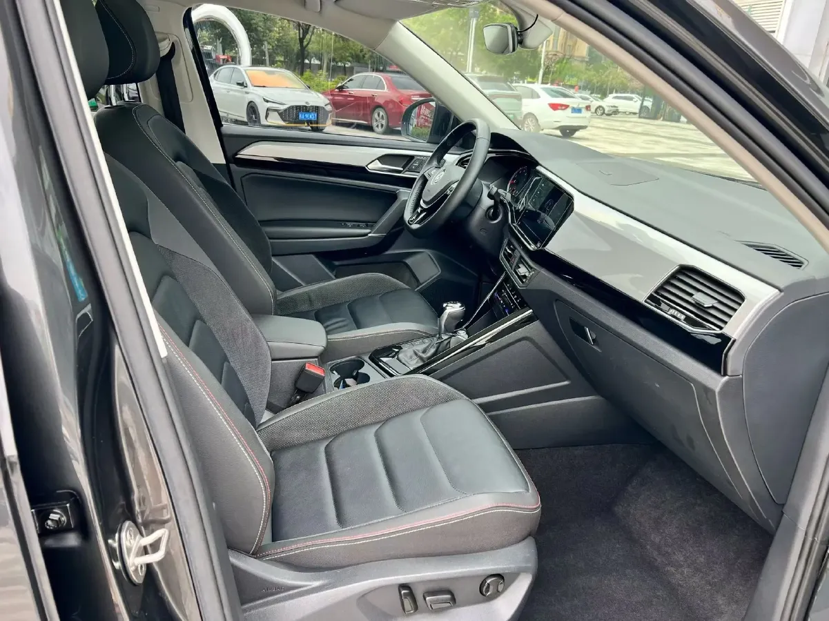 2020 Volkswagen Tayron 2.0T 186HP L4 7DCT,autocango,china used car exporter,china ev exporter,chinese used car exporter,chinese used ev exporter