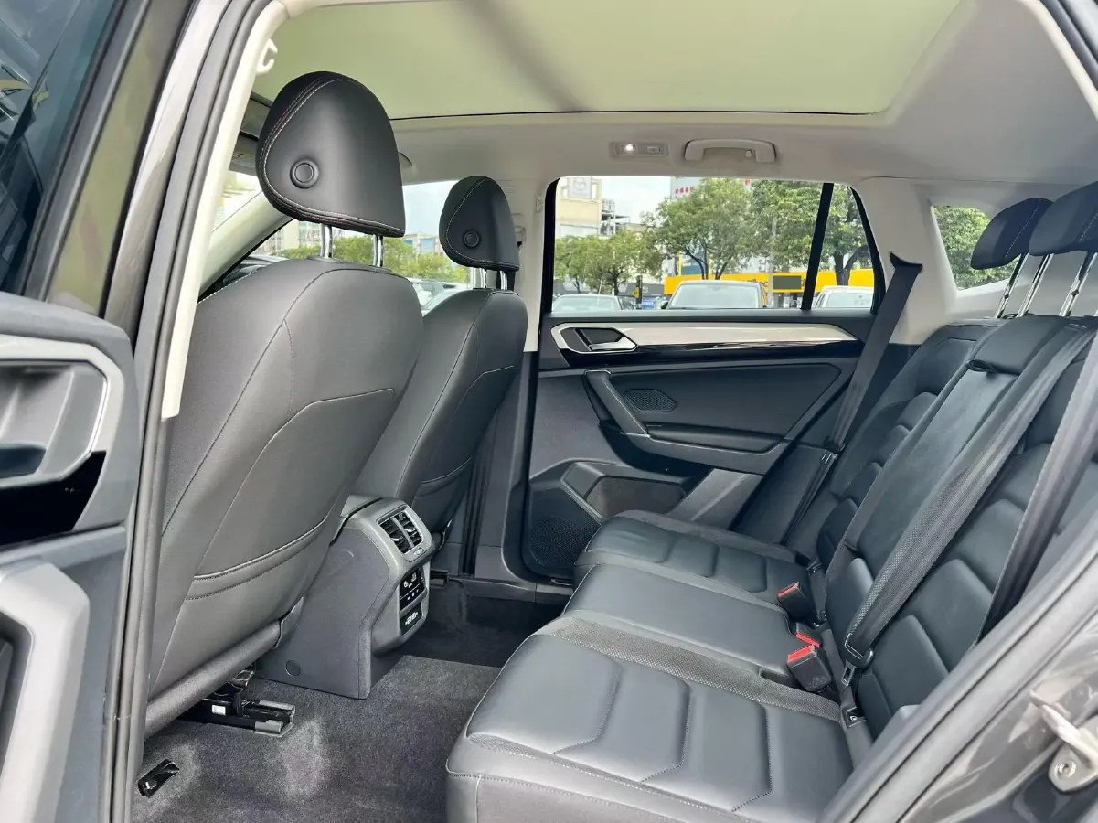 2020 Volkswagen Tayron 2.0T 186HP L4 7DCT,autocango,china used car exporter,china ev exporter,chinese used car exporter,chinese used ev exporter