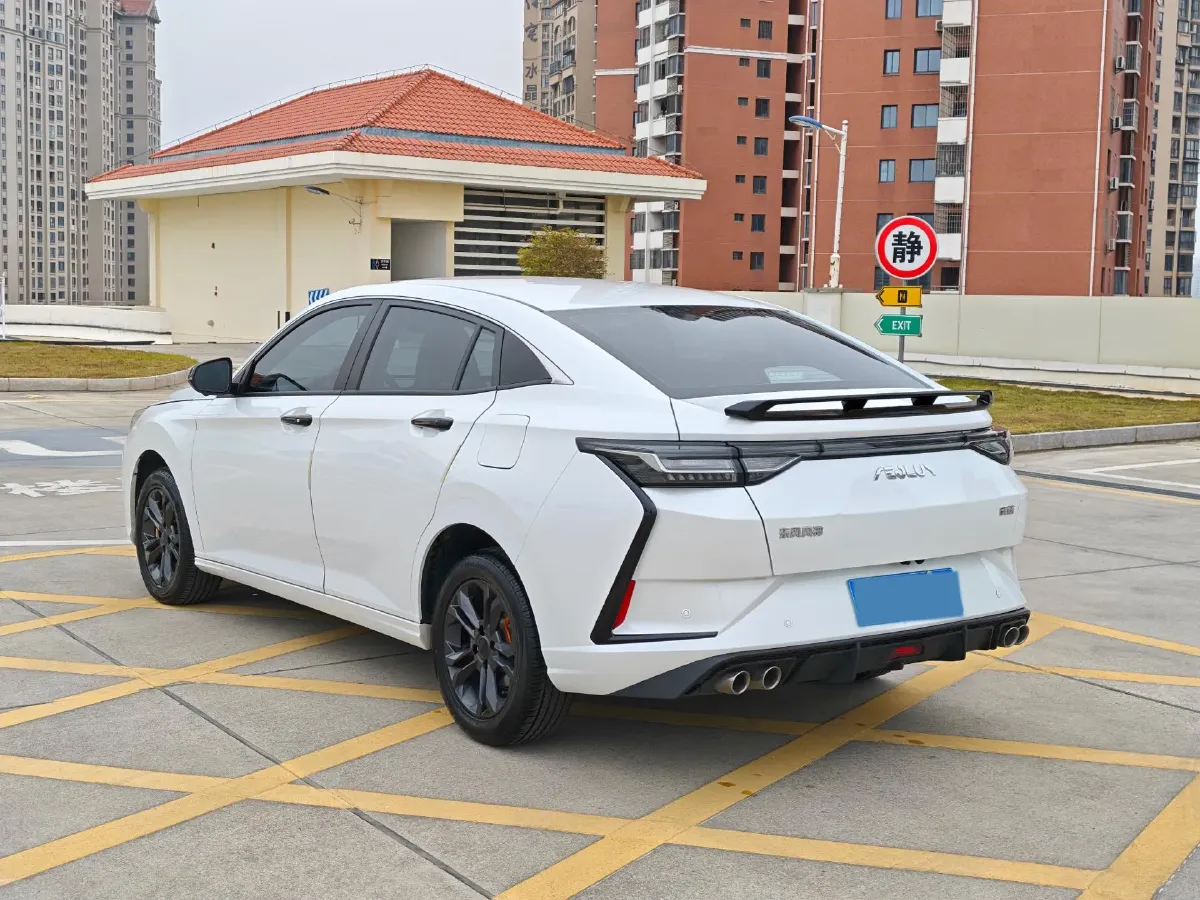 2023 DongFeng Aeolus YiXuan 1.5L 125HP L4 6DCT,autocango,china used car exporter,china ev exporter,chinese used car exporter,chinese used ev exporter