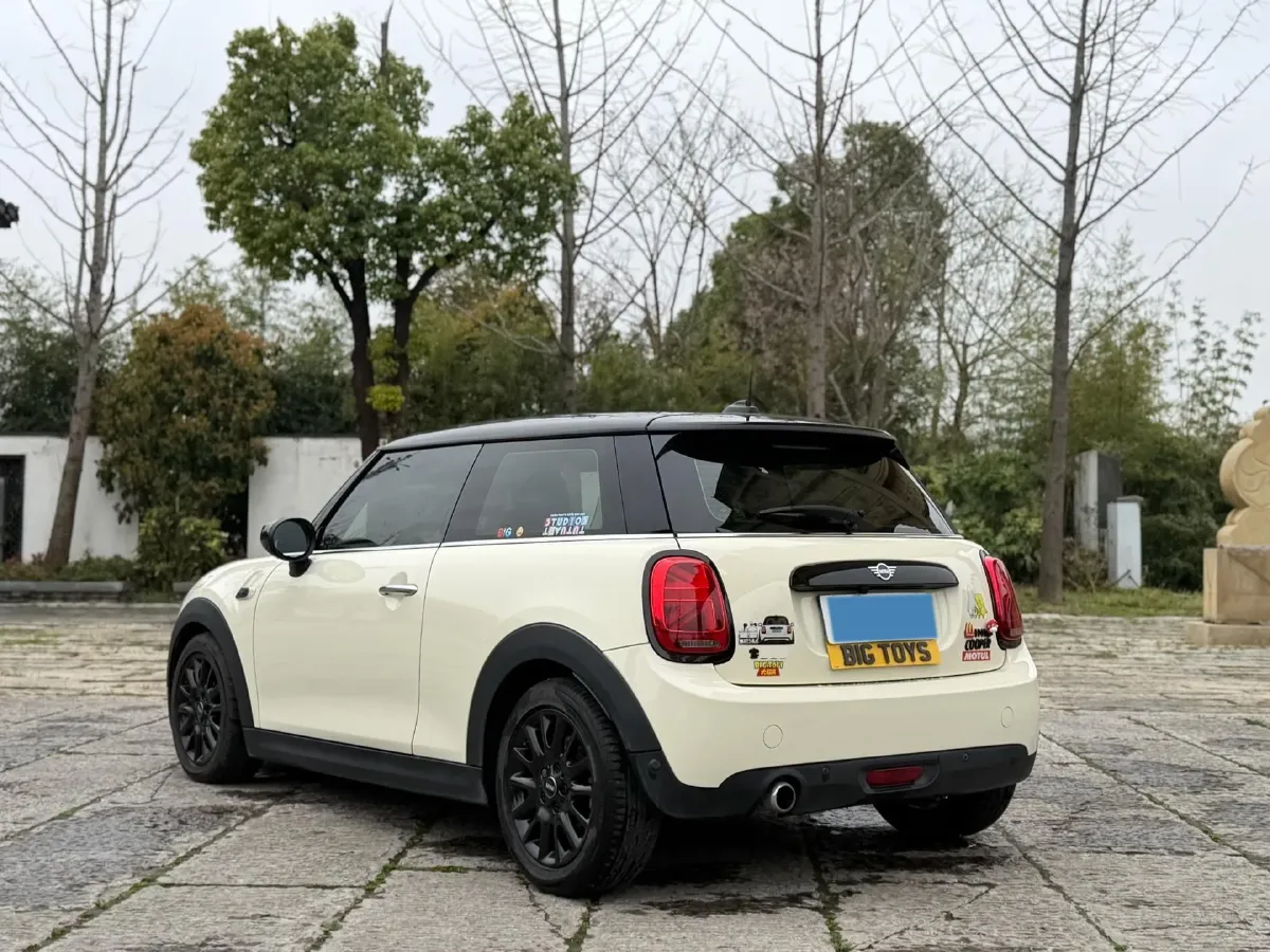2020 MINI MINI 1.5T 136HP L3 7DCT,autocango,china used car exporter,china ev exporter,chinese used car exporter,chinese used ev exporter