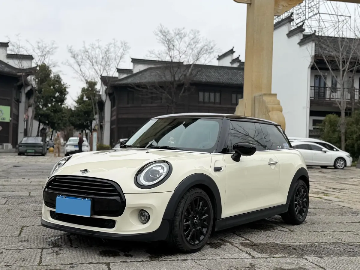 2020 MINI MINI 1.5T 136HP L3 7DCT,autocango,china used car exporter,china ev exporter,chinese used car exporter,chinese used ev exporter