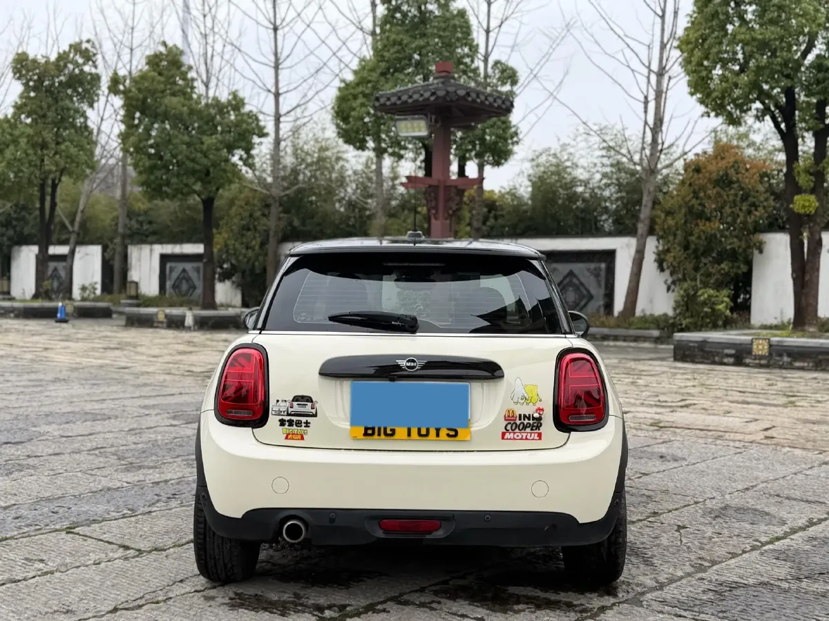 2020 MINI MINI 1.5T 136HP L3 7DCT,autocango,china used car exporter,china ev exporter,chinese used car exporter,chinese used ev exporter