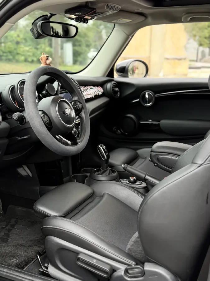 2020 MINI MINI 1.5T 136HP L3 7DCT,autocango,china used car exporter,china ev exporter,chinese used car exporter,chinese used ev exporter