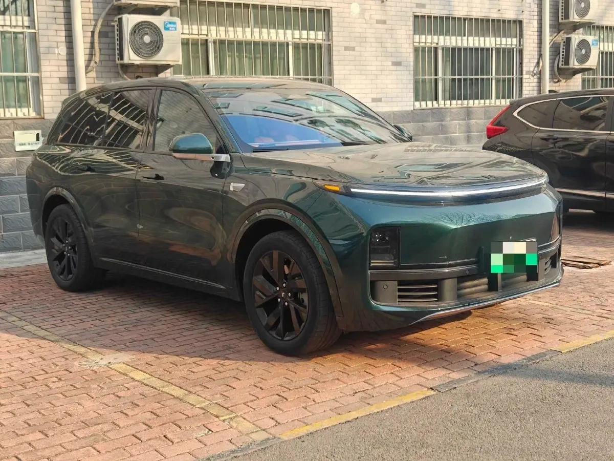 2023 Li L8 Range Extended 154HP REEV 40.9KWH,autocango,china used car exporter,china ev exporter,chinese used car exporter,chinese used ev exporter