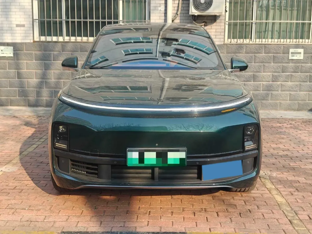 2023 Li L8 Range Extended 154HP REEV 40.9KWH,autocango,china used car exporter,china ev exporter,chinese used car exporter,chinese used ev exporter