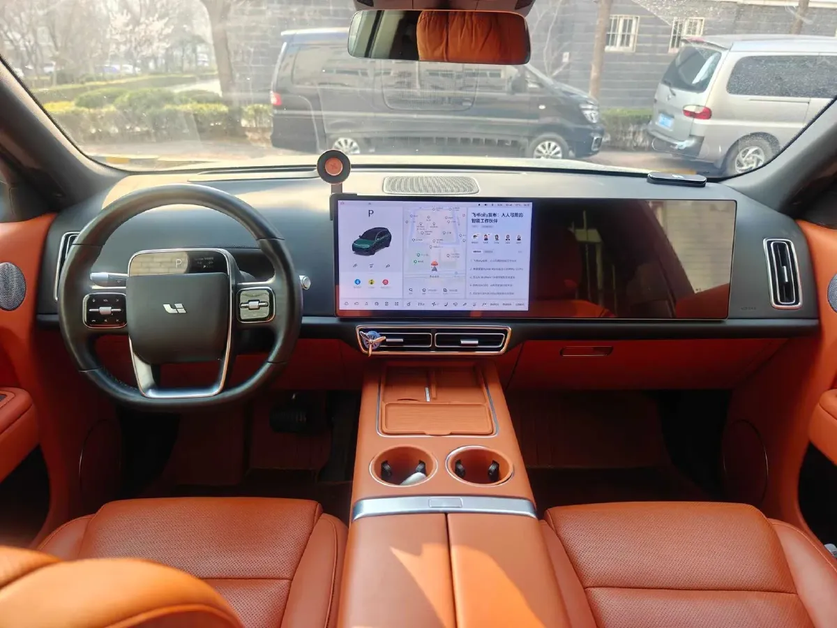 2023 Li L8 Range Extended 154HP REEV 40.9KWH,autocango,china used car exporter,china ev exporter,chinese used car exporter,chinese used ev exporter