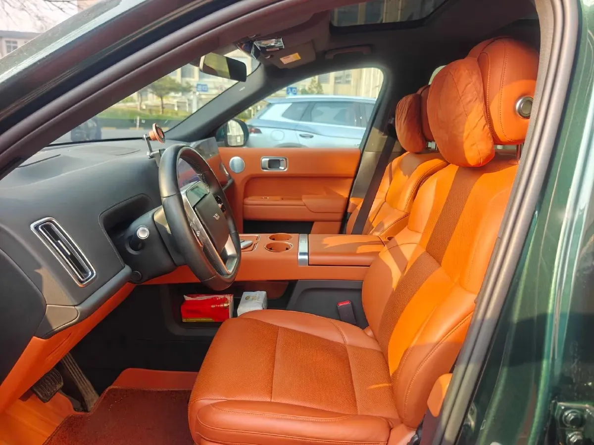 2023 Li L8 Range Extended 154HP REEV 40.9KWH,autocango,china used car exporter,china ev exporter,chinese used car exporter,chinese used ev exporter