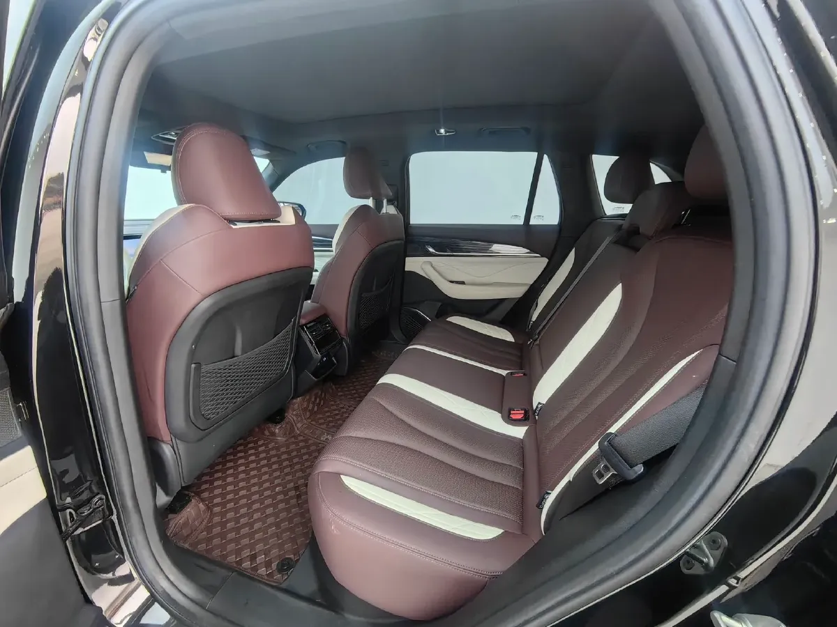 2024 Geely Monjaro 2.0T 238HP L4 8AT,autocango,china used car exporter,china ev exporter,chinese used car exporter,chinese used ev exporter