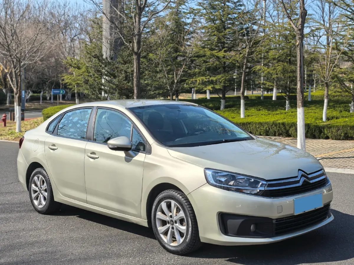 2018 Citroen C4 C-Quatre 1.6L 117HP L4 5MT,autocango,china used car exporter,china ev exporter,chinese used car exporter,chinese used ev exporter