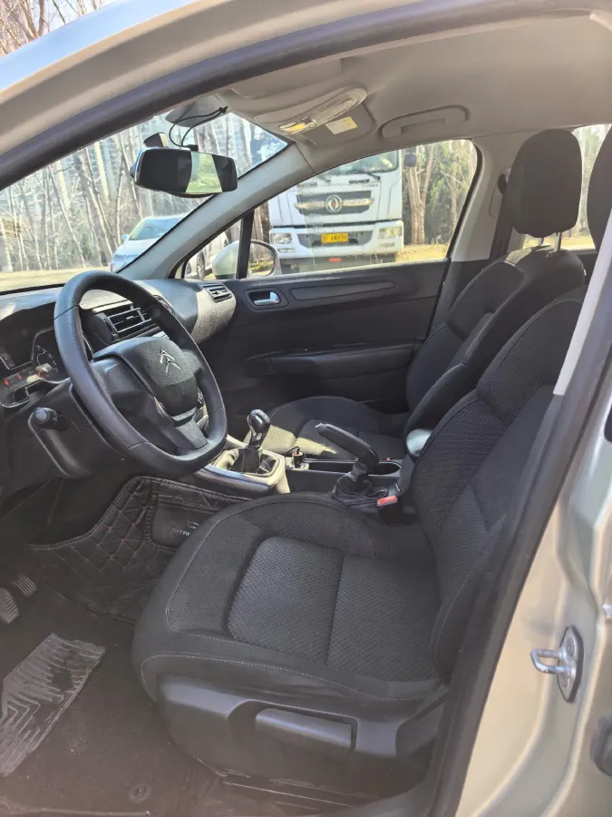 2018 Citroen C4 C-Quatre 1.6L 117HP L4 5MT,autocango,china used car exporter,china ev exporter,chinese used car exporter,chinese used ev exporter